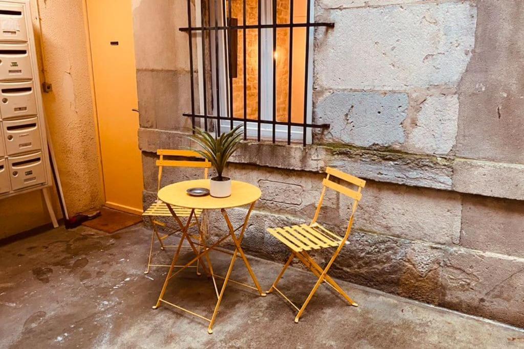 Studio Renove Avec Patio, Coeur Du Centre Ville Безансон Экстерьер фото